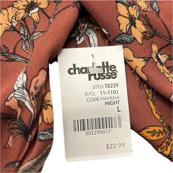 Charlotte Russe Shirt - Picture 3 of 4